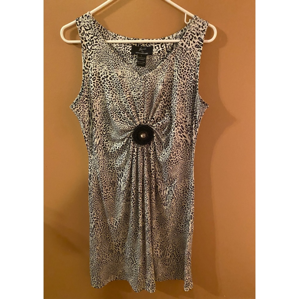 Size L lennie dress